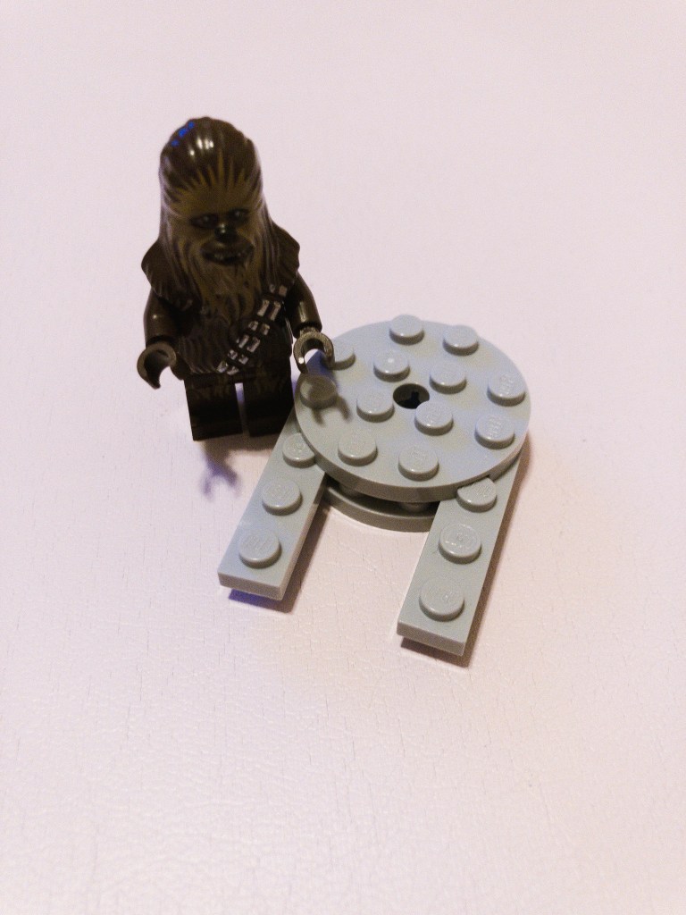 4-piece Millennium Falcon